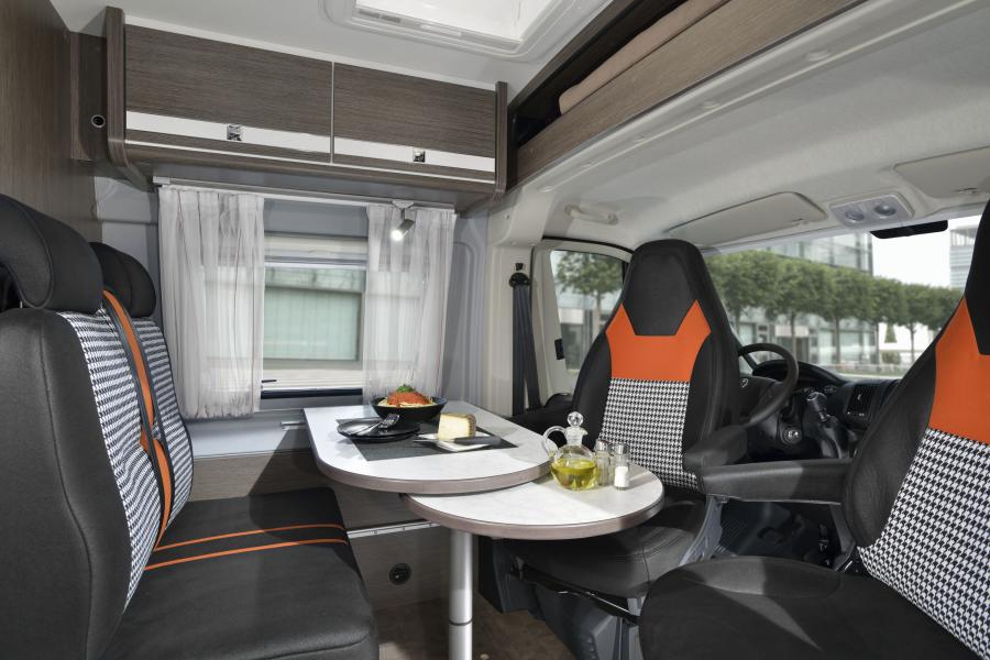Интерьер Globecar Campscout 2014 года  (фото 3 из 6)